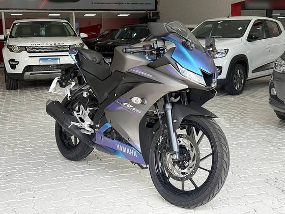 YAMAHA YZF R15 